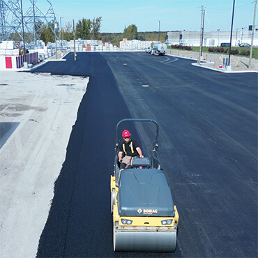 Services d'asphaltage commercial sur la Rive-Nord de Montréal